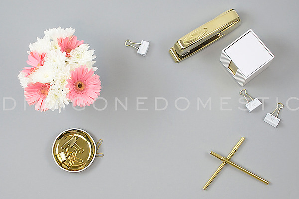 Chic Styled Photo - Gray Gold & Pink