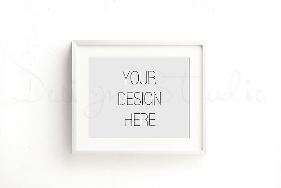 vertical & horizontal white frame in Print Mockups - product preview 1