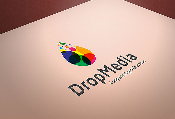 drop media in Logo Templates - product preview 1