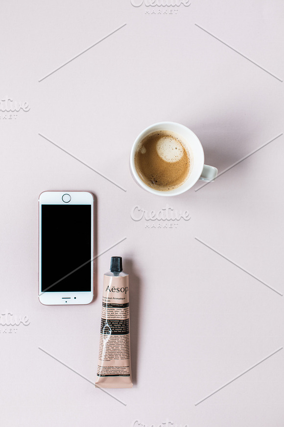 Dusty pink blog photos - 5 images in Product Mockups - product preview 4