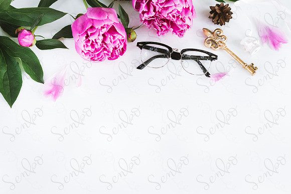 Editable mockup with flowers in Print Mockups - product preview 2
