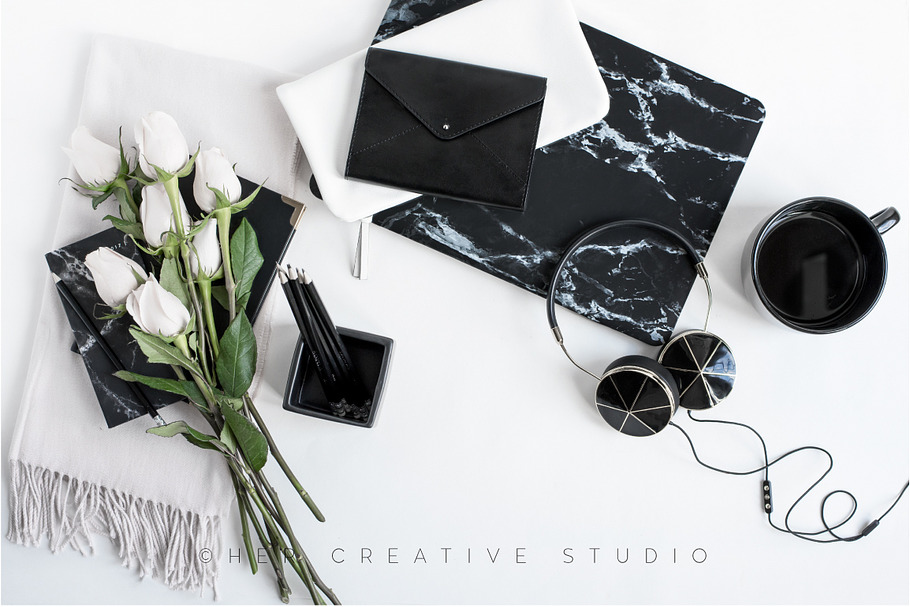 Styled Desktop, Black marble