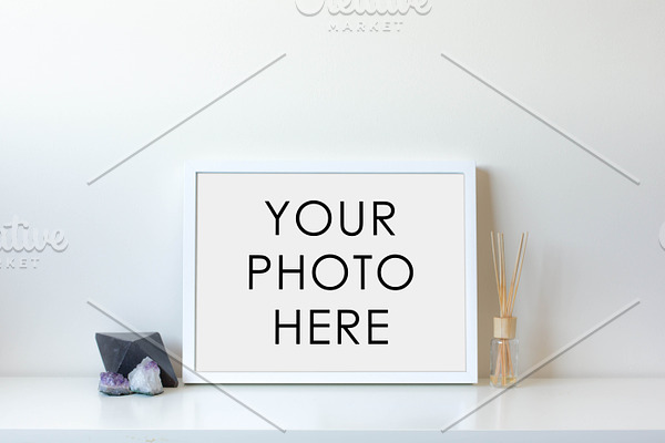 White Frame With Gems & Diffuser