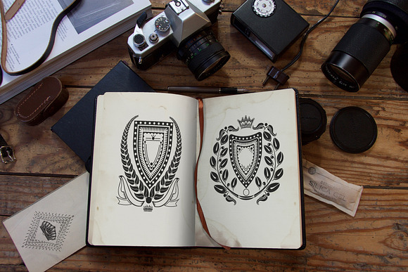 Set of heraldic vintage elements in Logo Templates - product preview 4