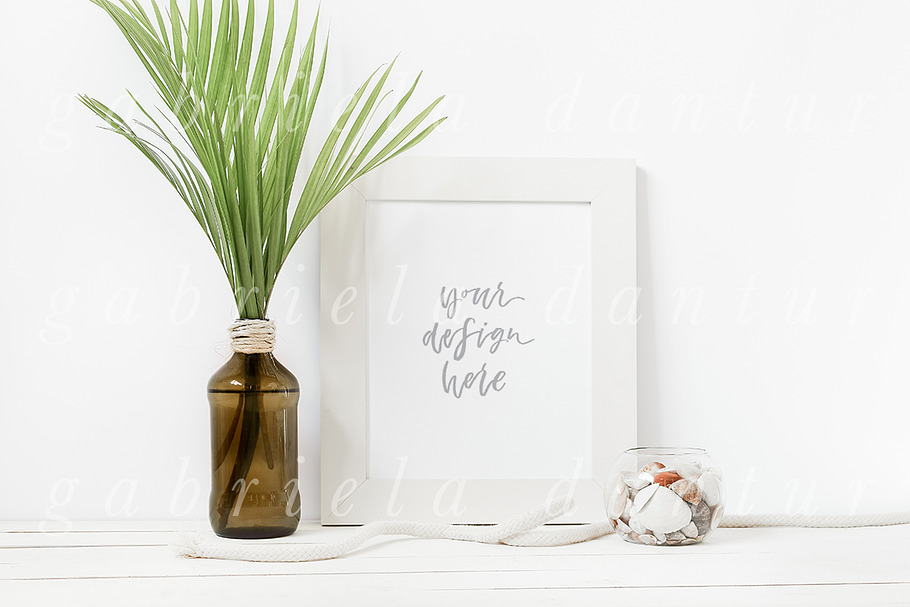 Palm Shell Smart Object Frame Mockup in Print Mockups - product preview 8