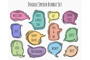 Doodle speech bubble set