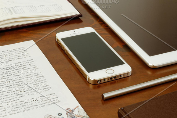 iPhone & iPad - Photo Mockup Bundle in Product Mockups - product preview 3