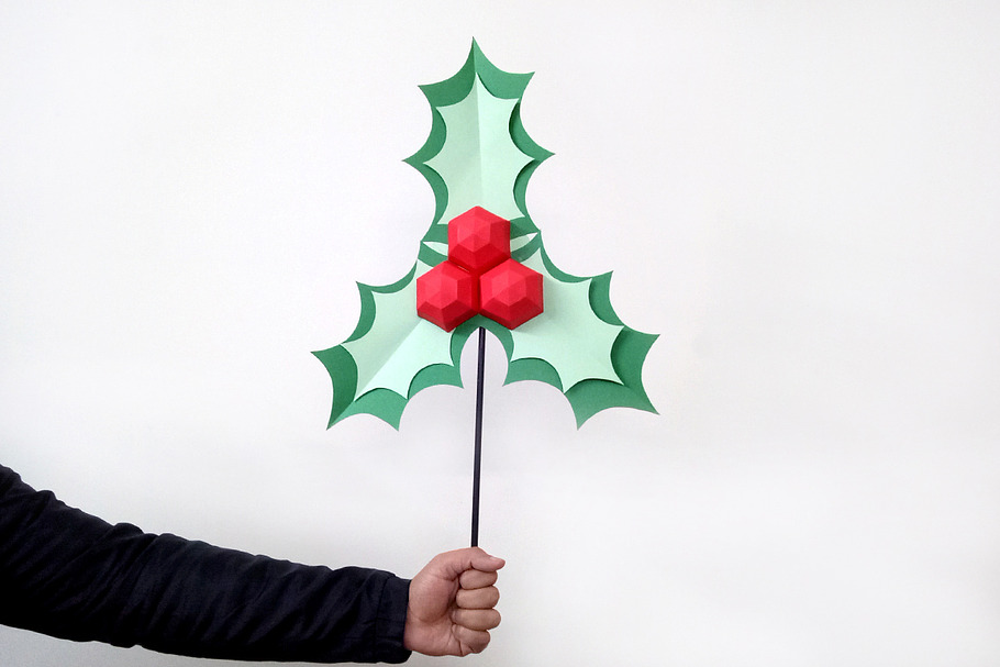 DIY Christmas Holly - 3d papercraft in Templates - product preview 8