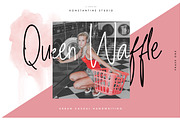 Queen Waffle - Fancy Handwriting