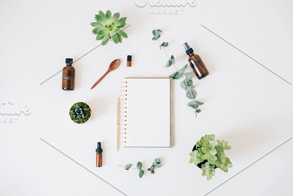 Oiling Styled Stock Photo Bundle | 3 in Instagram Templates - product preview 3