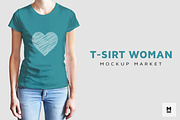 T-Shirt Woman Mockup