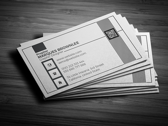 Silveriouly Elegant Business Card in Business Card Templates - product preview 2