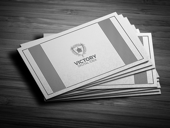 Silveriouly Elegant Business Card in Business Card Templates - product preview 3