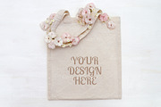 Shopping bag mockup with flowers