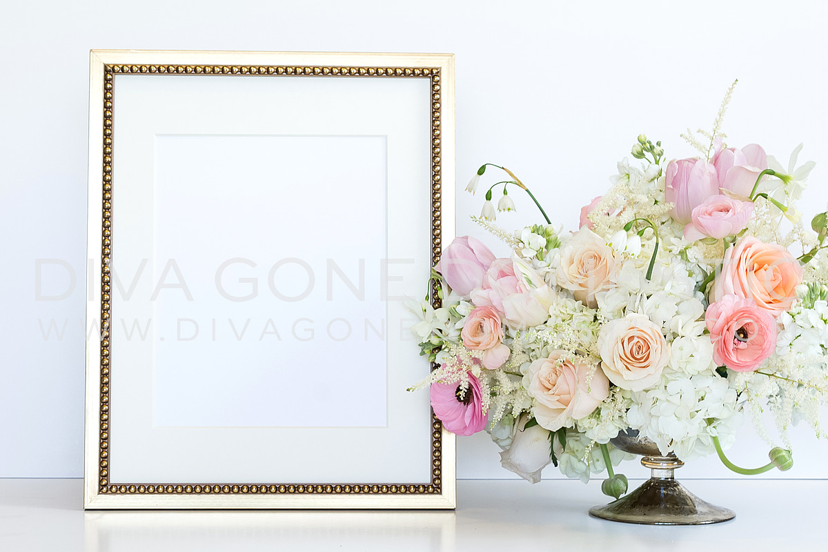 Styled Stock Photo - Gold Frame in Print Mockups - product preview 8