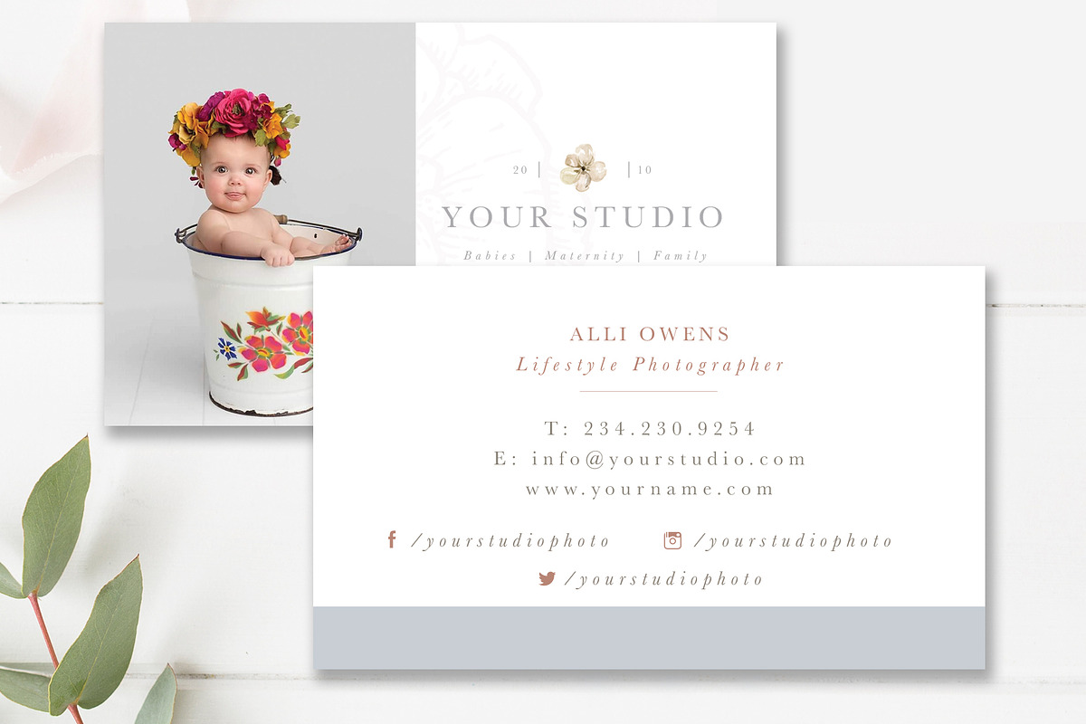 Lifestyle Photographer Business Card in Business Card Templates - product preview 8