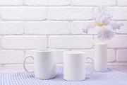Two coffee mug mockup with iris