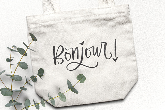 Hey Bombshell Font Family in Logo Fonts - product preview 15