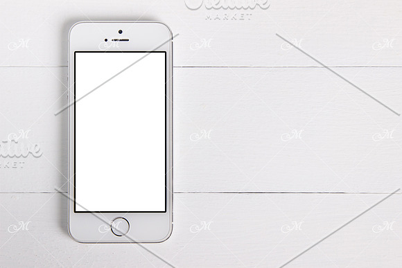 Smartphone Mock-up. PSD Smart Object in Mobile & Web Mockups - product preview 1