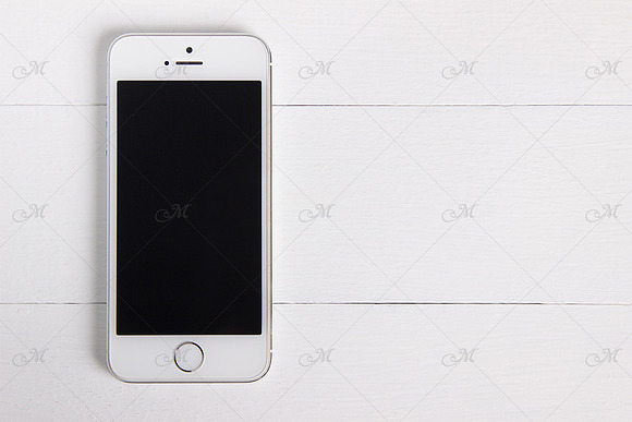 Smartphone Mock-up. PSD Smart Object in Mobile & Web Mockups - product preview 2