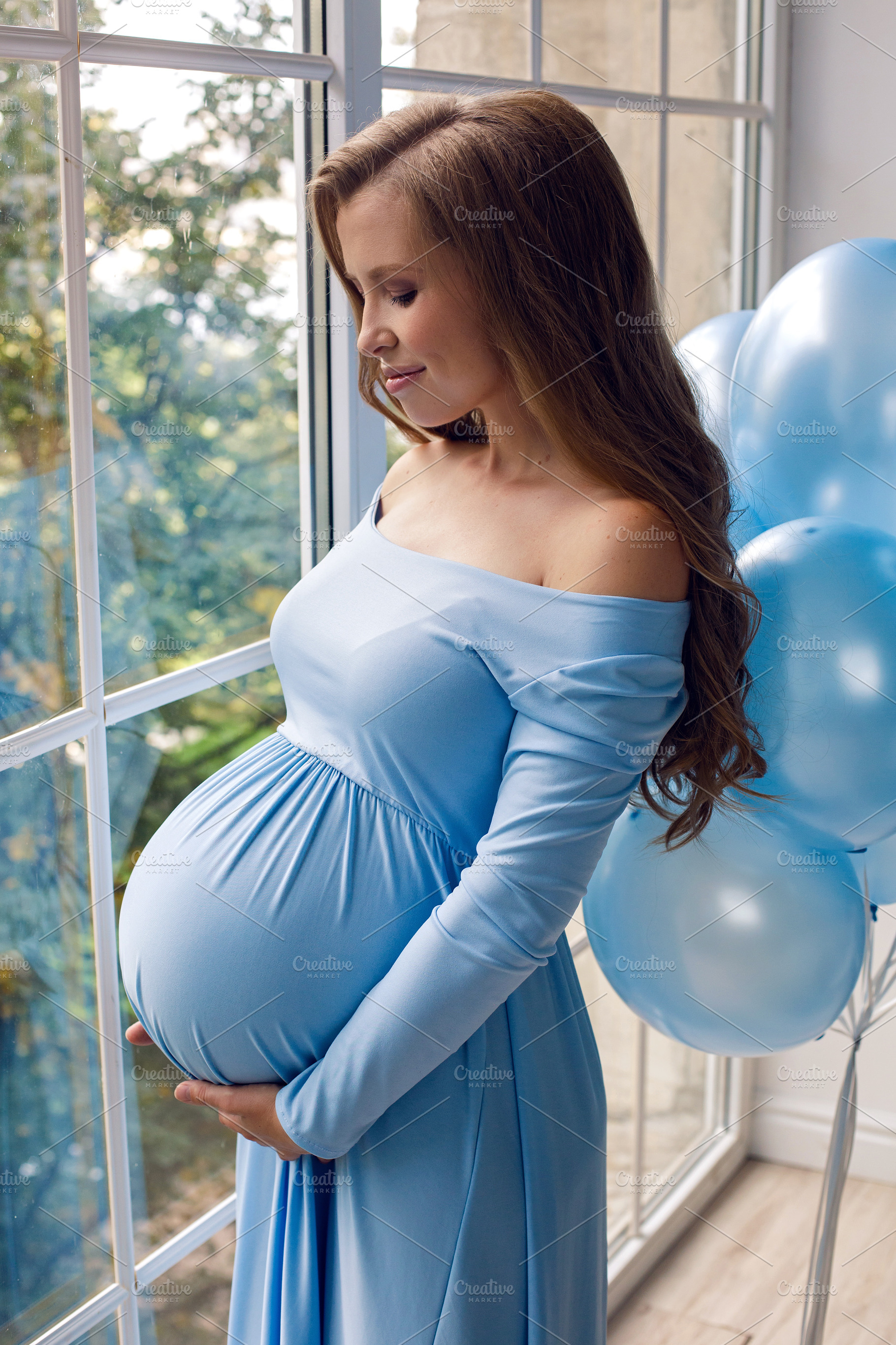 beautiful young pregnant girl in blu ~ People Photos 
