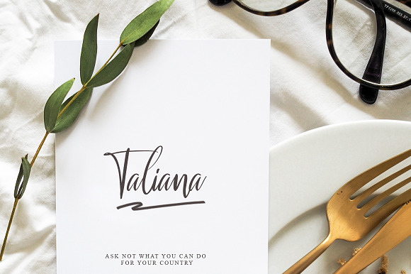 Malenna Script in Script Fonts - product preview 1