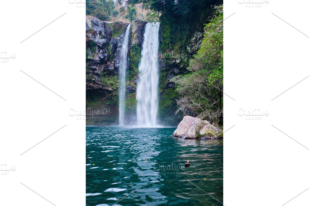 Cheonjiyeon falls, Jeju Island in Graphics - product preview 8
