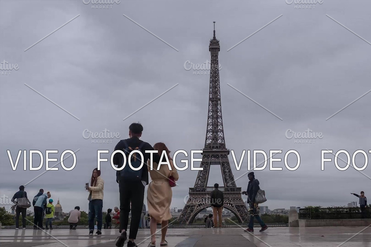 People observing Eiffel Tower from in Graphics - product preview 8