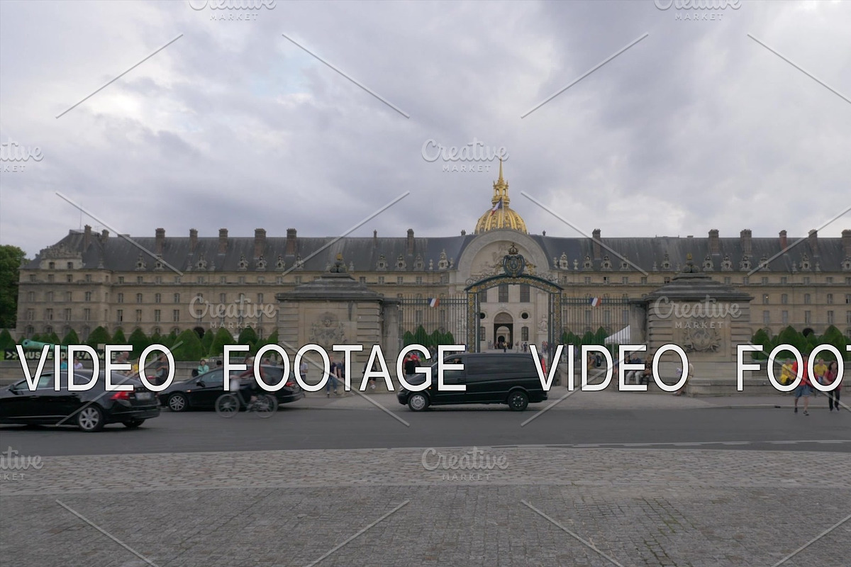 Les Invalides view with entry gate in Graphics - product preview 8
