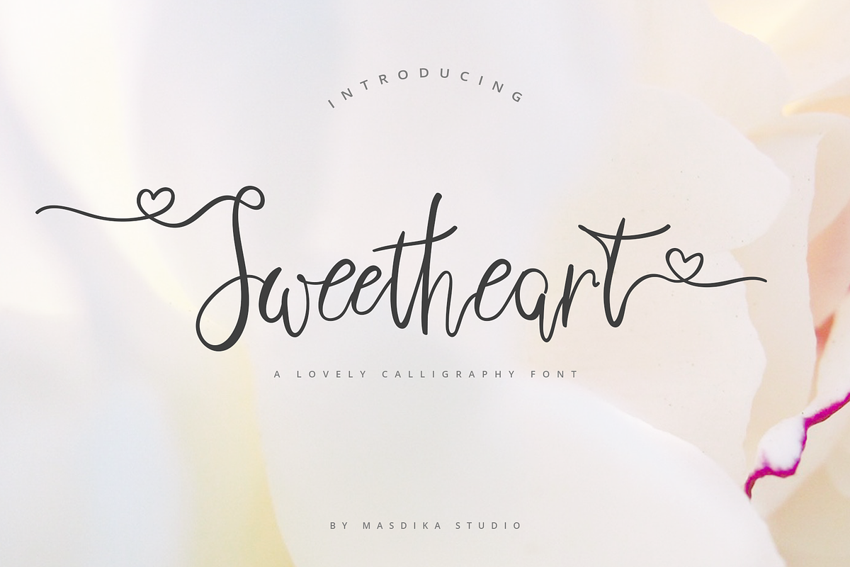 Sweetheart Lovely Calligraphy Font in Script Fonts - product preview 8
