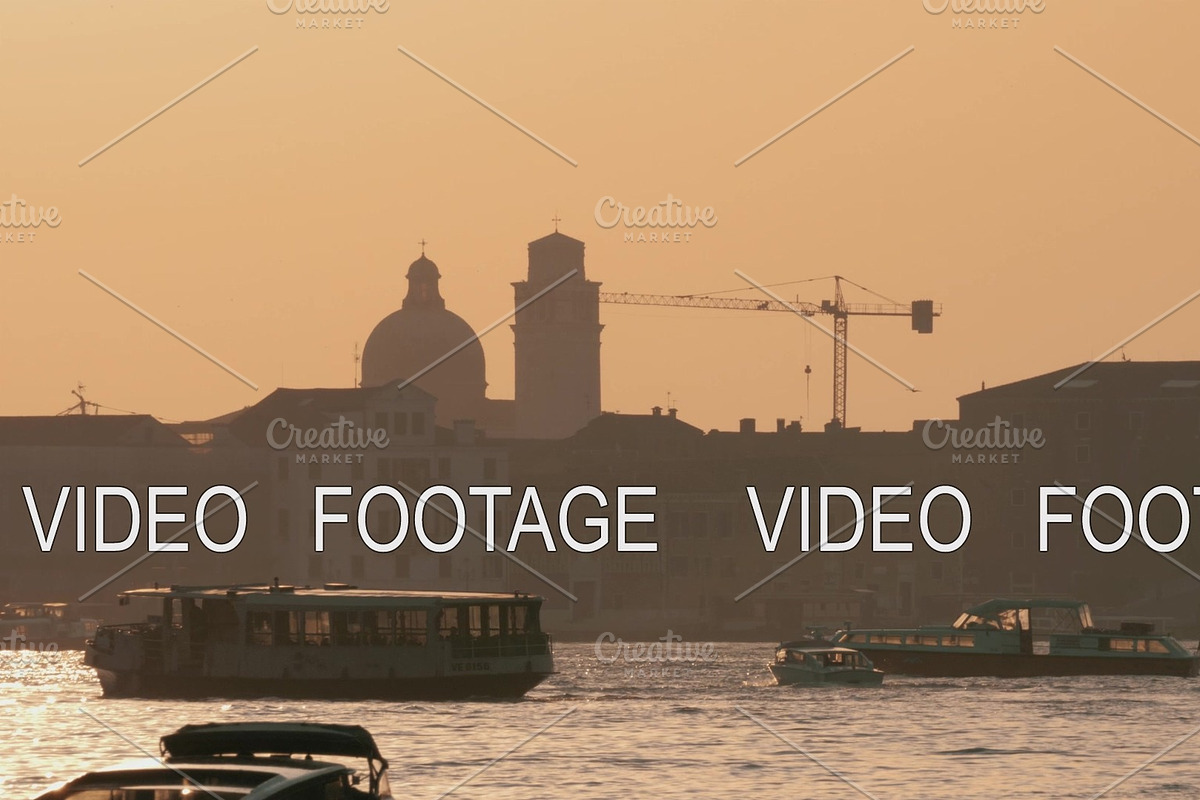 Water transport traffic in Venice in Graphics - product preview 8