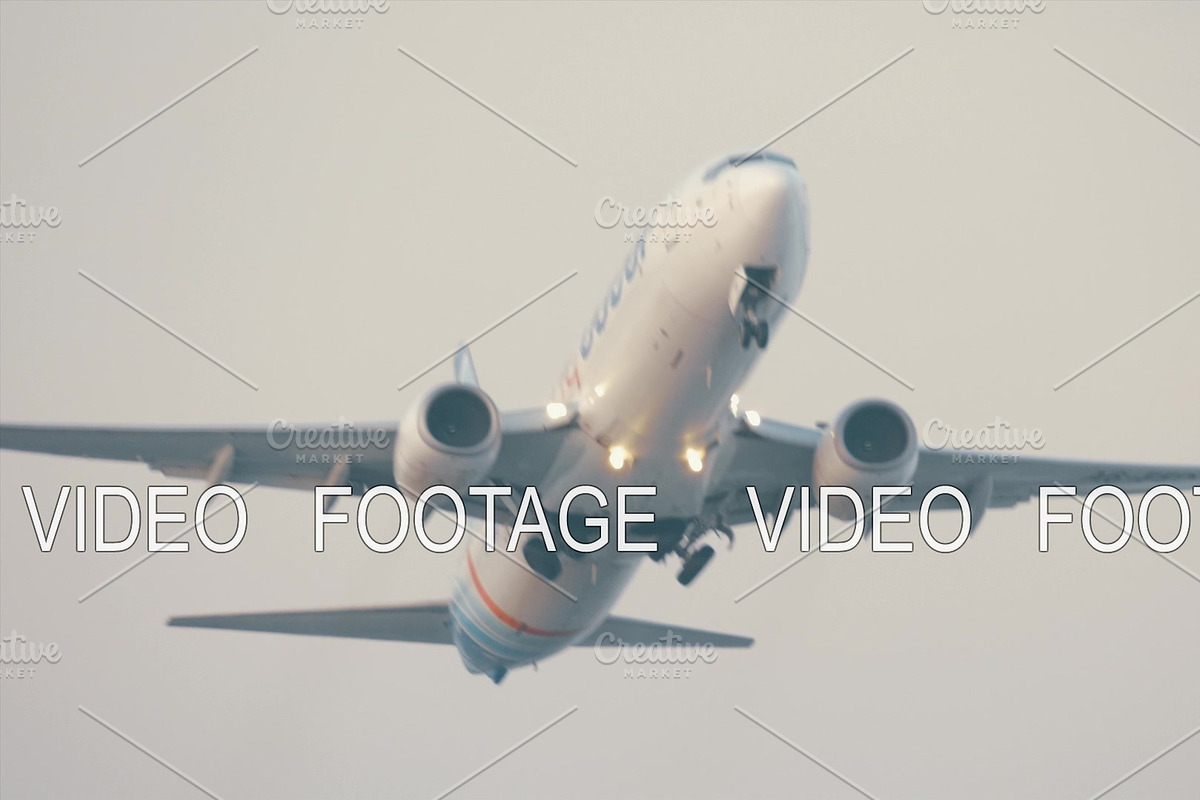 Flydubai aircraft taking off and in Graphics - product preview 8