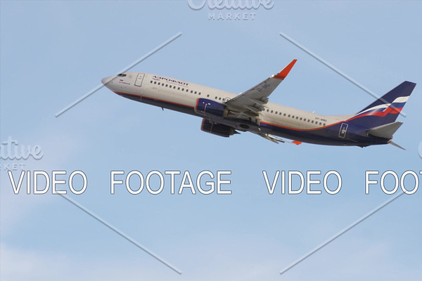 Aeroflot planes traffic at