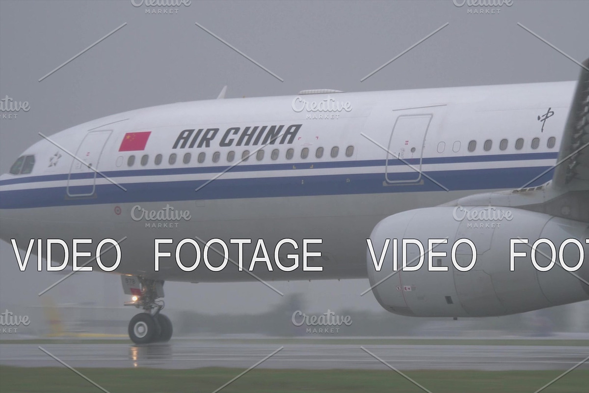 Air China airplane taxiing on wet in Graphics - product preview 8