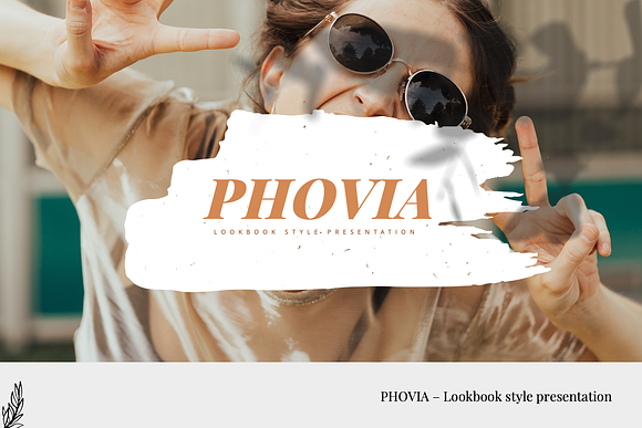 PHOVIA - Lookbook Style Powerpoint in PowerPoint Templates - product preview 1