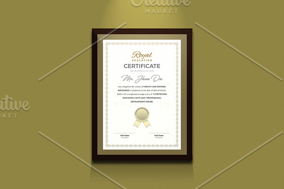 Certificate Template - Traditional in Stationery Templates - product preview 1