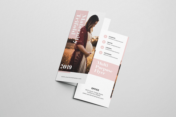 Pregnancy AI and PSD Brochure in Brochure Templates - product preview 4