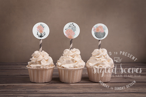 Cupcake Mock-ups: perfect for ETSY in Product Mockups - product preview 1