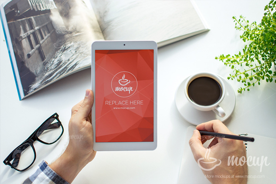 Android PSD Mockup Tablet Office “B”