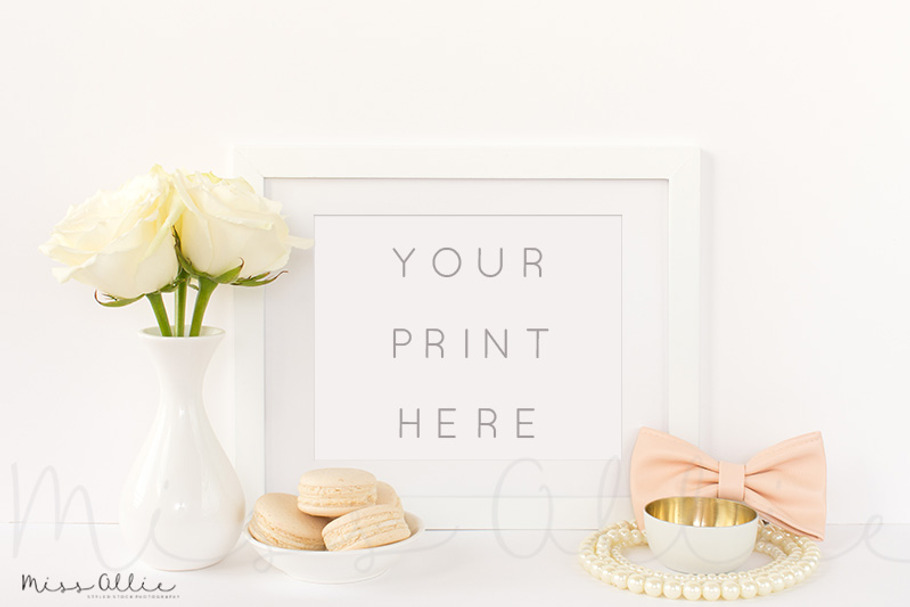 Frame mockup white pearls in Product Mockups - product preview 8