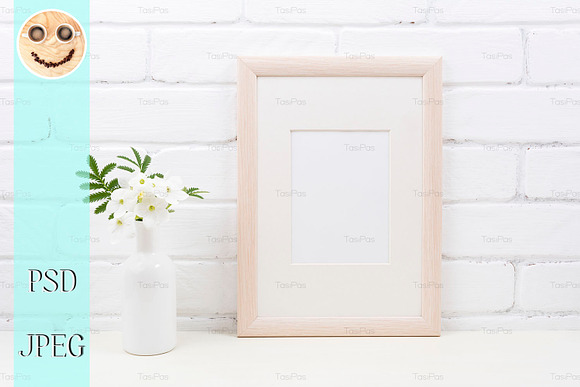 Wooden frame mockup in Mockup Templates - product preview 1