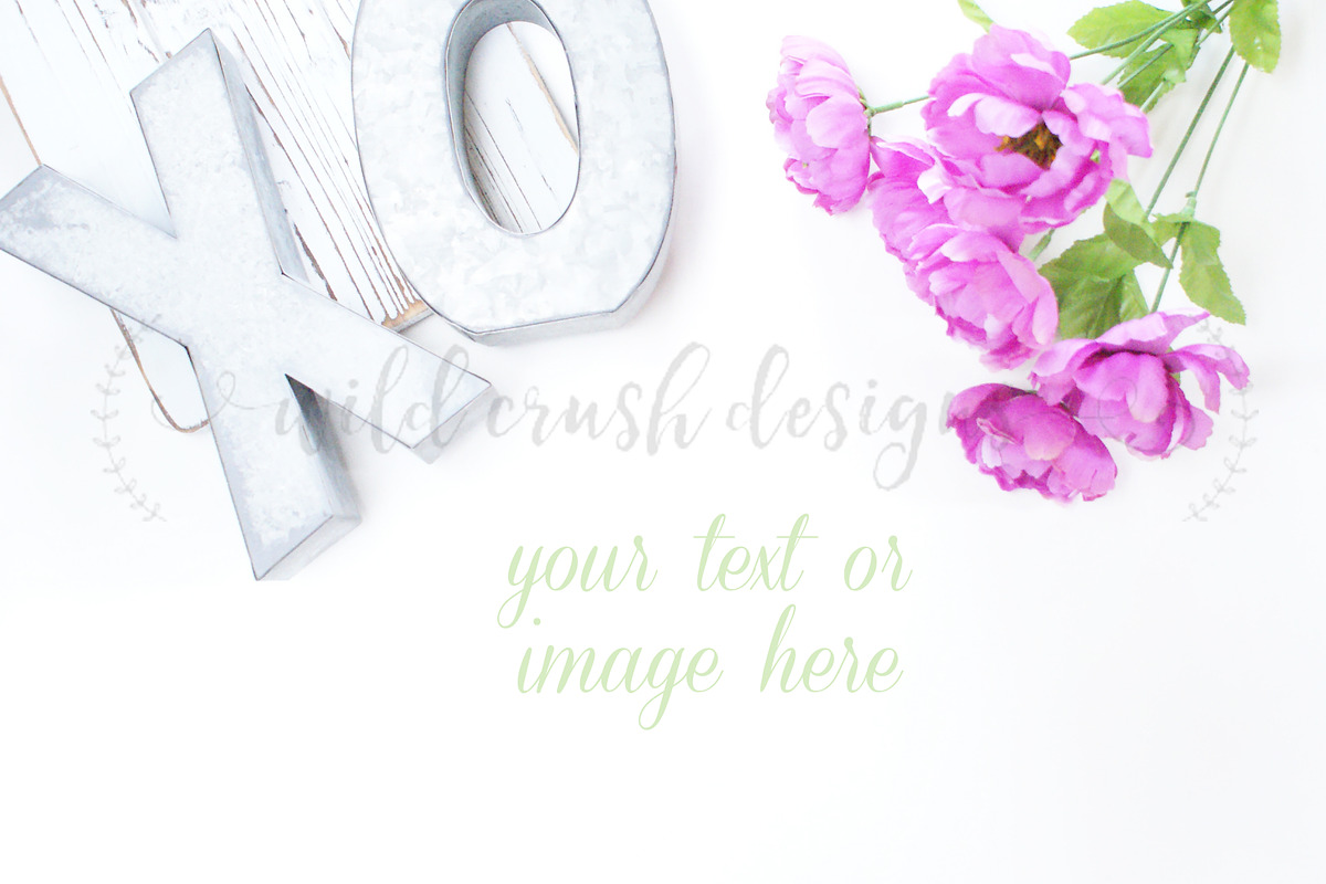 Styled XO Floral Blogger Photography in Mockup Templates - product preview 8
