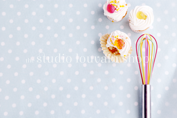 CUPCAKE PHOTO PACK (6) in Product Mockups - product preview 4