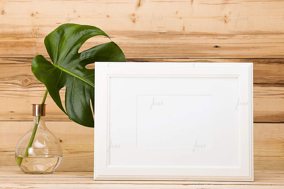 Frame with monstera deliciosa ♥ in Print Mockups - product preview 8